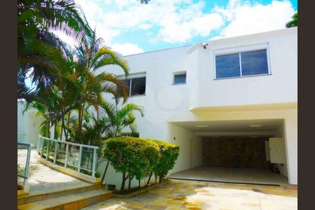 Casa à venda com 789m², 5 quartos e 6 vagas
