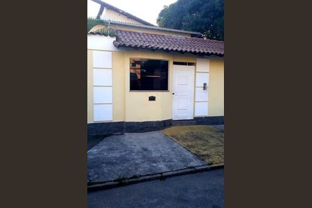 Casa à venda com 100m², 3 quartos e 2 vagas