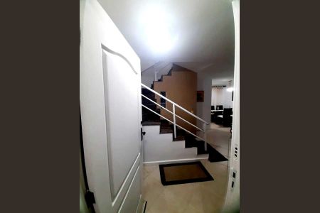 Casa à venda com 100m², 3 quartos e 2 vagas