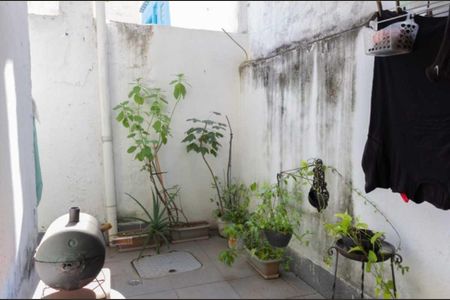 Casa à venda com 152m², 2 quartos e 2 vagas