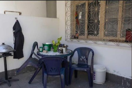 Casa à venda com 152m², 2 quartos e 2 vagas