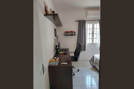 Casa à venda com 151m², 3 quartos e 2 vagas