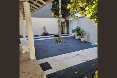 Casa à venda com 151m², 3 quartos e 2 vagas