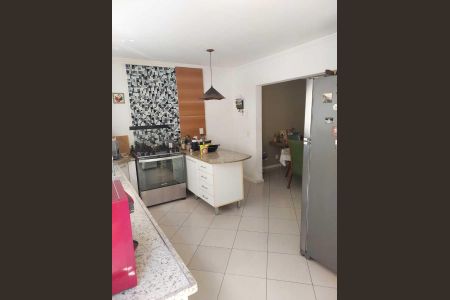 Casa à venda com 151m², 3 quartos e 2 vagas
