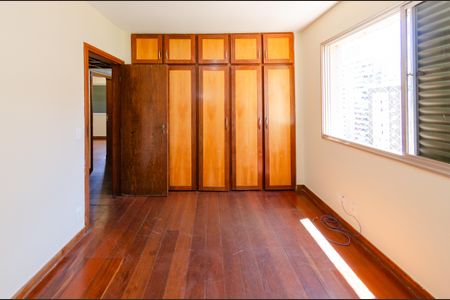 Apartamento à venda com 180m², 4 quartos e 3 vagasQuarto 3