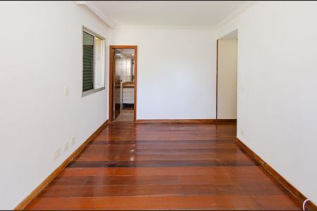 Apartamento à venda com 180m², 4 quartos e 3 vagasSuíte