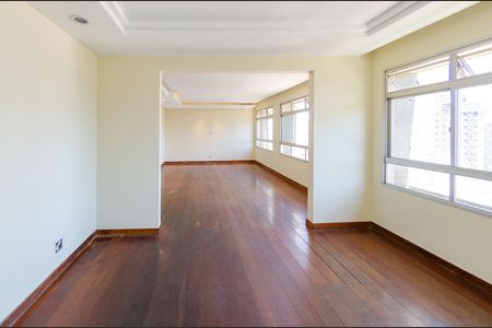 Apartamento à venda com 180m², 4 quartos e 3 vagasSala