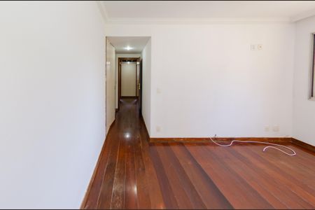 Apartamento à venda com 180m², 4 quartos e 3 vagasSuíte