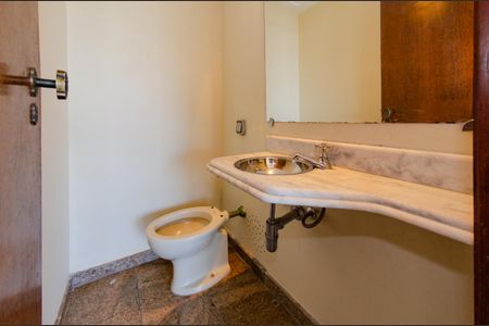 Apartamento à venda com 180m², 4 quartos e 3 vagasLavabo