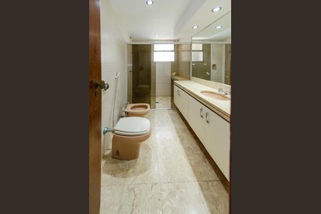 Apartamento à venda com 180m², 4 quartos e 3 vagasBanheiro social