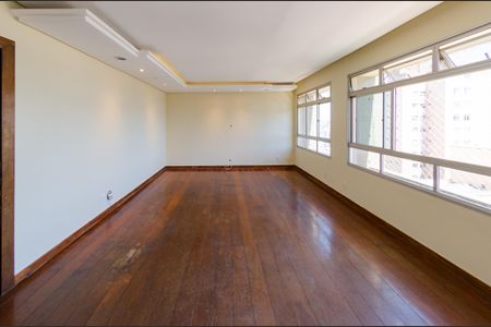 Apartamento à venda com 180m², 4 quartos e 3 vagasSala