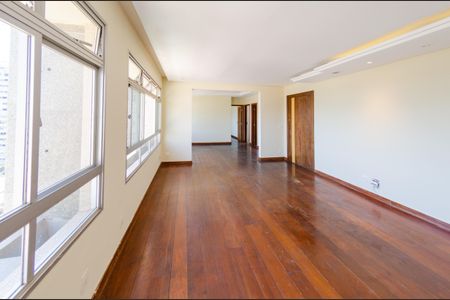 Apartamento à venda com 180m², 4 quartos e 3 vagasSala
