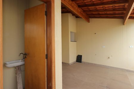 Apartamento à venda com 37m², 2 quartos e 1 vagaÁrea de Serviço