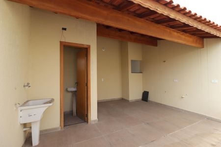 Apartamento à venda com 37m², 2 quartos e 1 vagaÁrea de Serviço