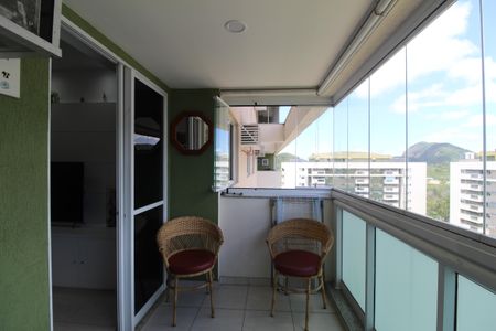 Apartamento à venda com 66m², 2 quartos e 1 vagaSala - Varanda