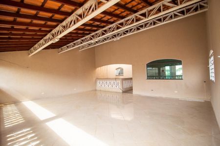 Casa para alugar com 400m², 4 quartos e 1 vaga Casa para alugar com 400m², 4 quartos e 1 vagaSalão