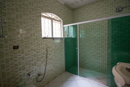 Casa para alugar com 400m², 4 quartos e 1 vaga Casa para alugar com 400m², 4 quartos e 1 vagaBanheiro Suite 2 andar