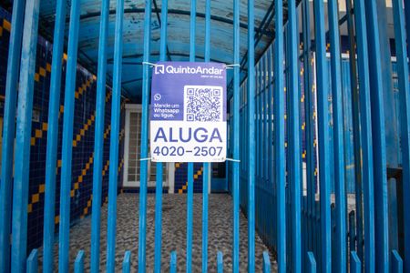 Casa para alugar com 400m², 4 quartos e 1 vaga Casa para alugar com 400m², 4 quartos e 1 vagaFachada