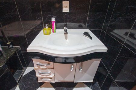 Casa para alugar com 400m², 4 quartos e 1 vaga Casa para alugar com 400m², 4 quartos e 1 vagaBanheiro da Suíte