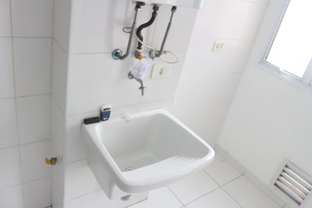 Apartamento para alugar com 65m², 2 quartos e 1 vagaÁrea de Serviço