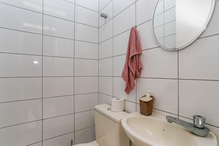 Casa à venda com 178m², 4 quartos e 1 vagaBanheiro de serviço