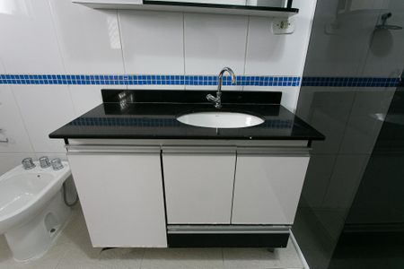 Casa para alugar com 650m², 3 quartos e 3 vagas Casa para alugar com 650m², 3 quartos e 3 vagasBanheiro da Suíte 1