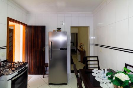 Casa à venda com 120m², 2 quartos e 2 vagas Casa à venda com 120m², 2 quartos e 2 vagasCozinha