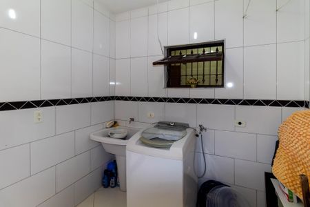 Casa à venda com 120m², 2 quartos e 2 vagas Casa à venda com 120m², 2 quartos e 2 vagasÁrea de Serviço