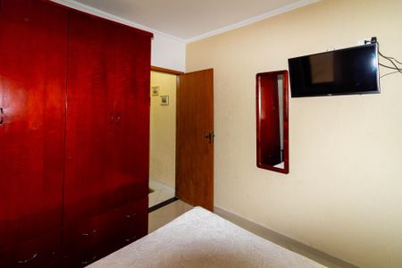 Casa à venda com 120m², 2 quartos e 2 vagas Casa à venda com 120m², 2 quartos e 2 vagasQuarto 2 - Suíte