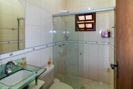 Casa à venda com 120m², 2 quartos e 2 vagas Casa à venda com 120m², 2 quartos e 2 vagasBanheiro 2