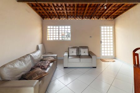 Casa à venda com 120m², 2 quartos e 2 vagas Casa à venda com 120m², 2 quartos e 2 vagasVaranda gourmet