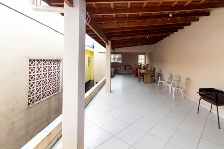 Casa à venda com 120m², 2 quartos e 2 vagas Casa à venda com 120m², 2 quartos e 2 vagasVaranda gourmet
