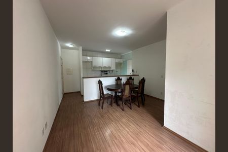 Apartamento para alugar com 71m², 3 quartos e 2 vagas Apartamento para alugar com 71m², 3 quartos e 2 vagasSala