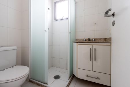 Apartamento à venda com 81m², 3 quartos e 2 vagasQuarto 1 - Banheiro da Suite