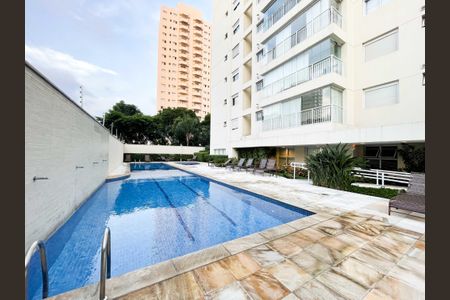 Apartamento à venda com 81m², 3 quartos e 2 vagasPiscina