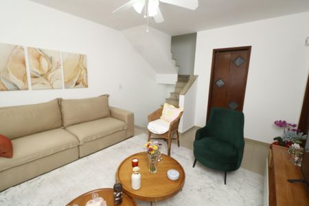 Sala de casa para alugar com 2 quartos, 127m² em Campestre, Santo André