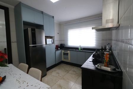 Casa para alugar com 127m², 2 quartos e 5 vagasCozinha