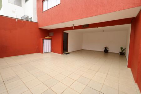 Casa para alugar com 127m², 2 quartos e 5 vagasGaragem