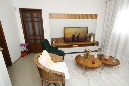 Casa para alugar com 127m², 2 quartos e 5 vagasSala