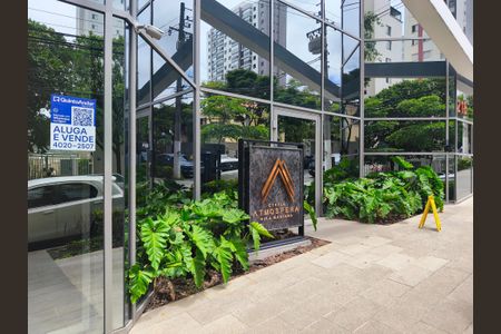 Apartamento à venda com 116m², 2 quartos e 2 vagasFachada + Plaquinha