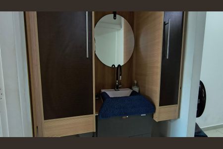 Banheiro de kitnet/studio para alugar com 1 quarto, 50m² em Recreio dos Bandeirantes, Rio de Janeiro