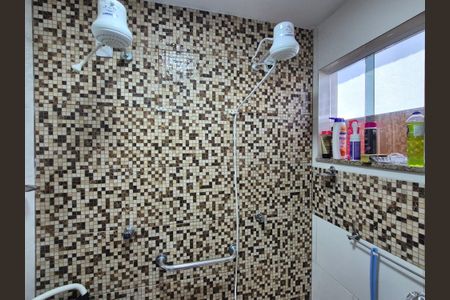 Casa de condomínio para alugar com 400m², 3 quartos e 3 vagasBanheiro suite 1