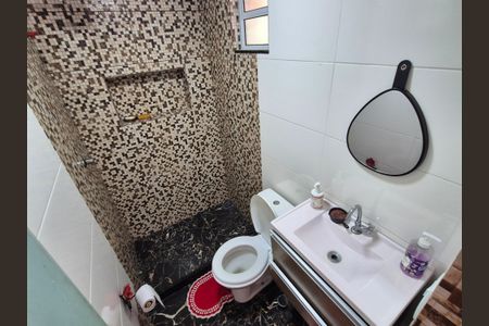 Casa de condomínio para alugar com 400m², 3 quartos e 3 vagasBanheiro de Serviço 