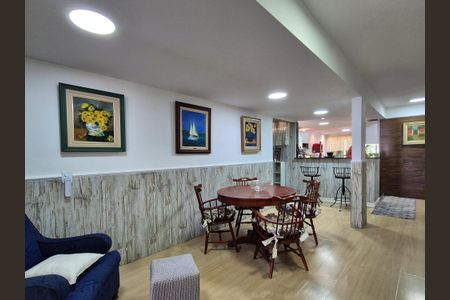 Casa de condomínio para alugar com 400m², 3 quartos e 3 vagasSala de jantar 