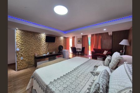 Casa de condomínio para alugar com 400m², 3 quartos e 3 vagasSuíte 1