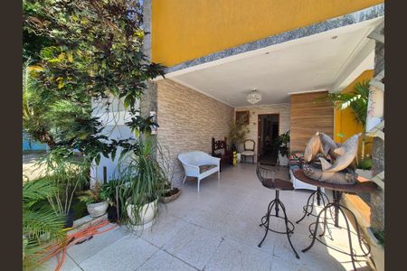 Casa de condomínio para alugar com 400m², 3 quartos e 3 vagasVaranda 