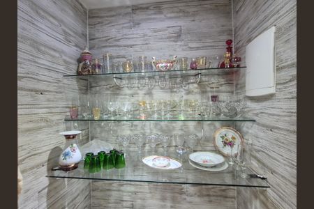 Casa de condomínio para alugar com 400m², 3 quartos e 3 vagasDespensa 