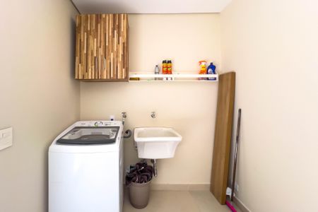 Apartamento para alugar com 155m², 3 quartos e 1 vagaÁrea de serviço 