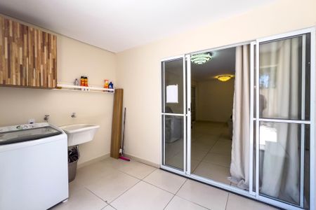 Apartamento para alugar com 155m², 3 quartos e 1 vagaÁrea de serviço 