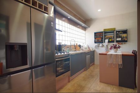 Casa à venda com 600m², 2 quartos e 1 vagaCozinha